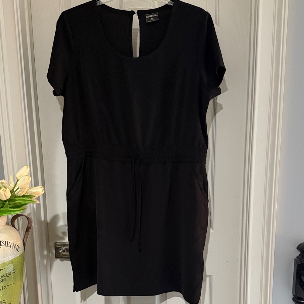32 Degrees Black Short Sleeve dress